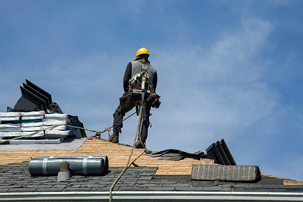 Professional Flat Roof Repair technician working in Salem, UT